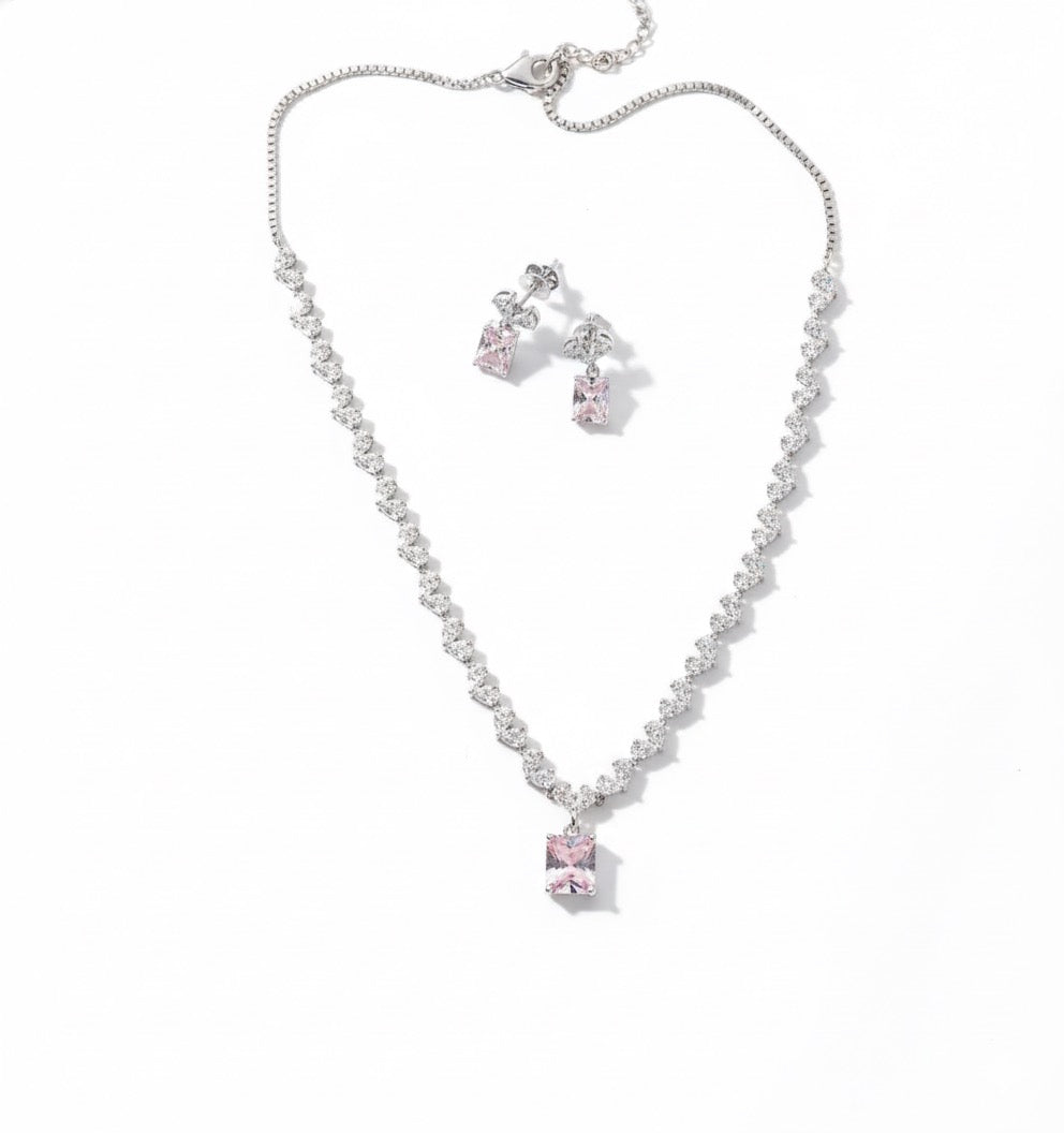 Classic moissanite necklace