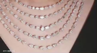 Fancy Pointer High Jewelry Necklace